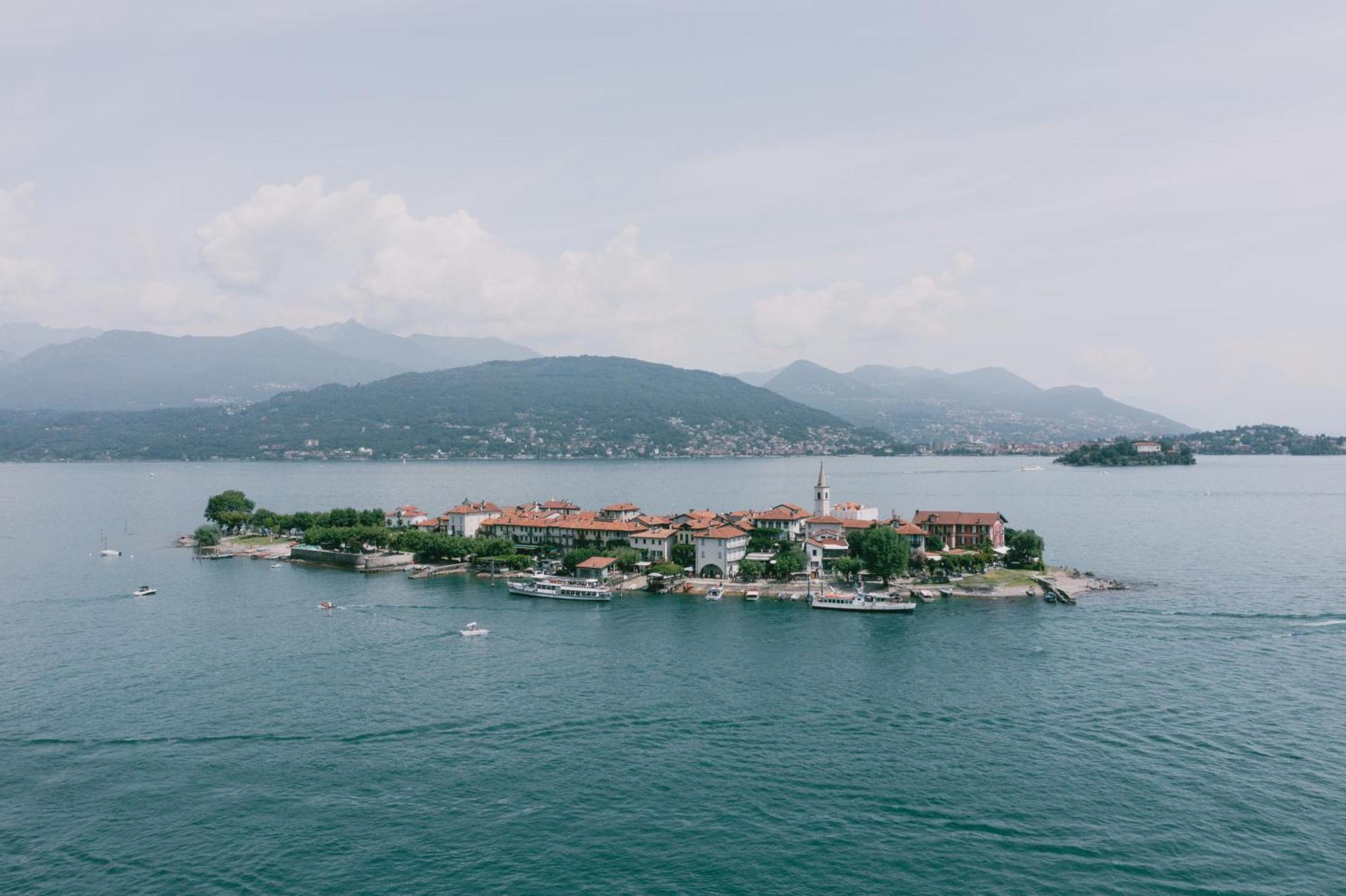 Suite Romantic Vista Lago Stresa Exterior photo