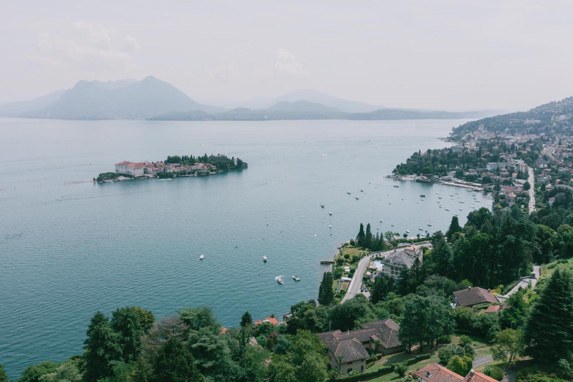 Suite Romantic Vista Lago Stresa Exterior photo